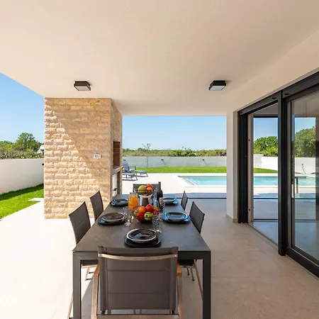 Antonio Zadarvillas Villa