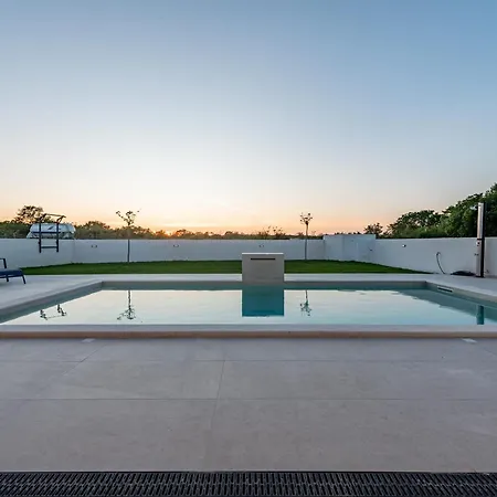 Villa Antonio Zadarvillas Nin