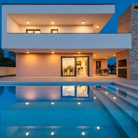 Antonio Zadarvillas * Nin